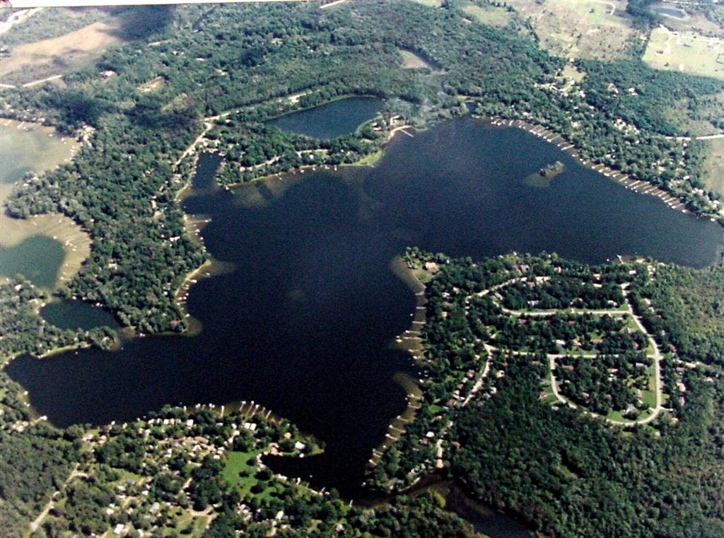 Strawberry Lake_Pinckney MI